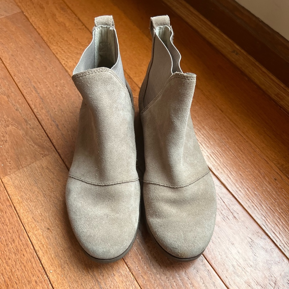 Sorel Women's Beige Suede Ankle Booties Sz 7